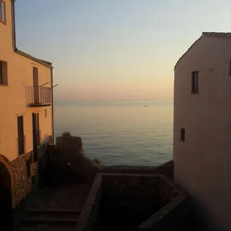 Casa A' Funtana Sea View דירה *